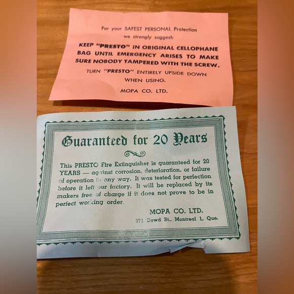 Vintage motorcycle fire extinguisher - Picture 4 of 6